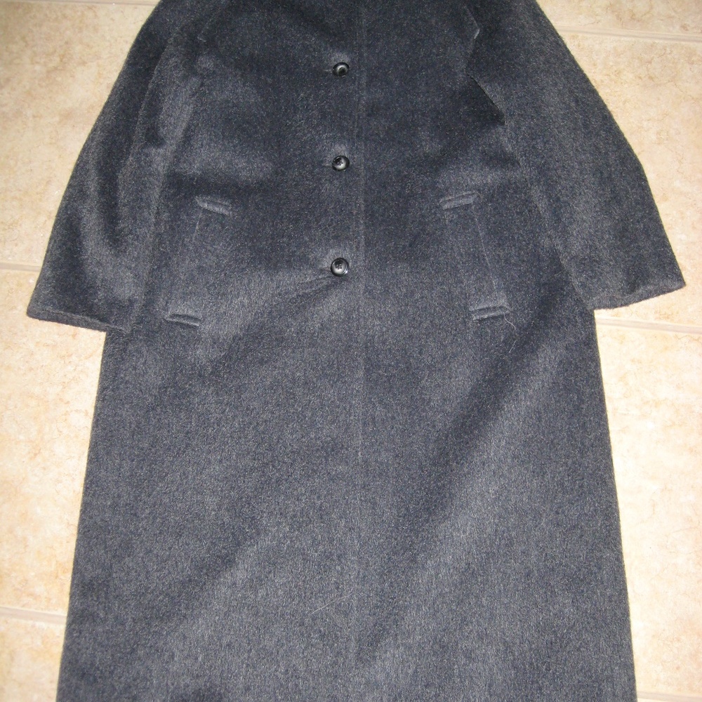 Women's Full length Coat sze medium